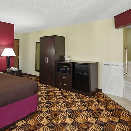 Americinn By Wyndham Elkhorn Near Lake Geneva Exterior foto