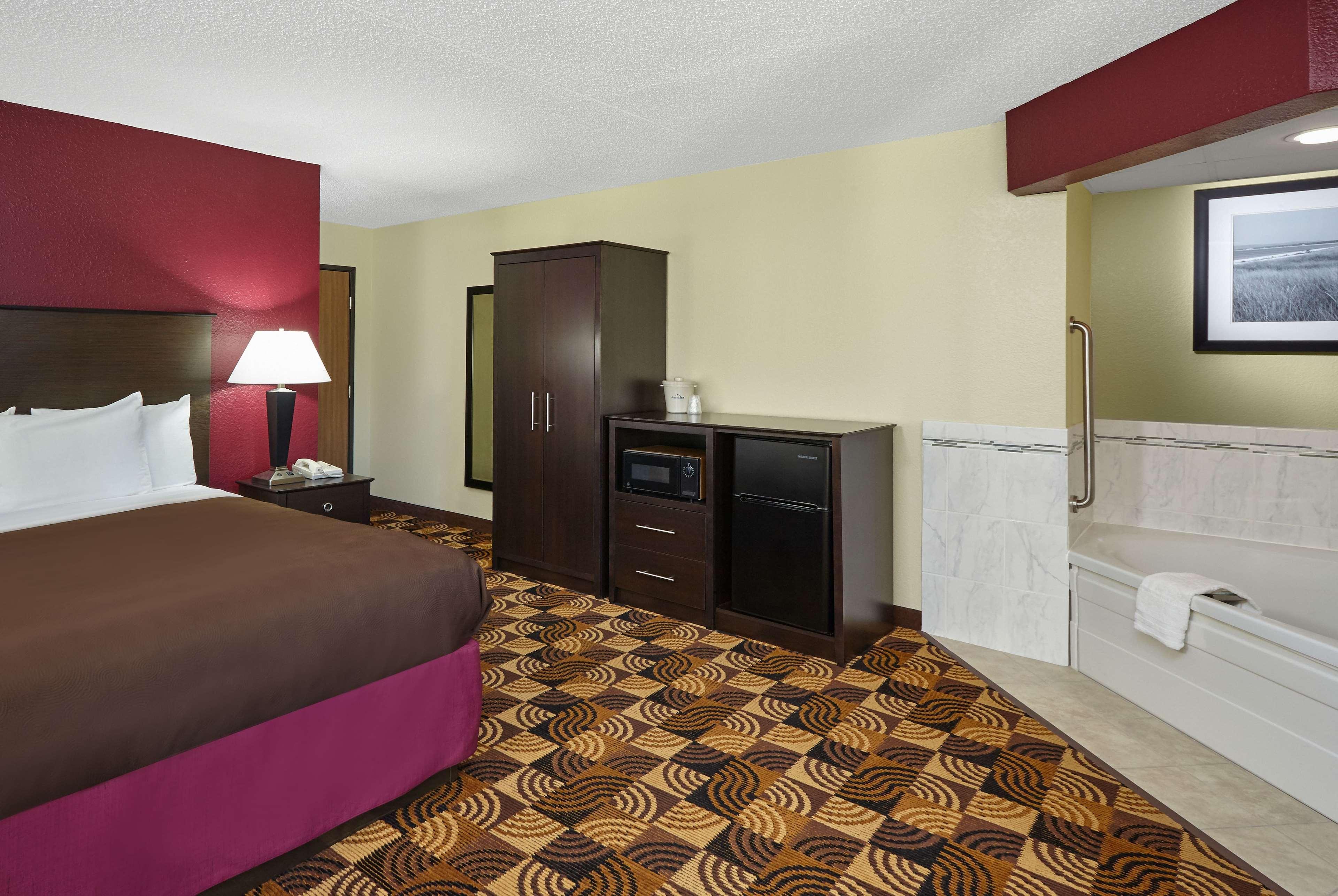 Americinn By Wyndham Elkhorn Near Lake Geneva Exterior foto