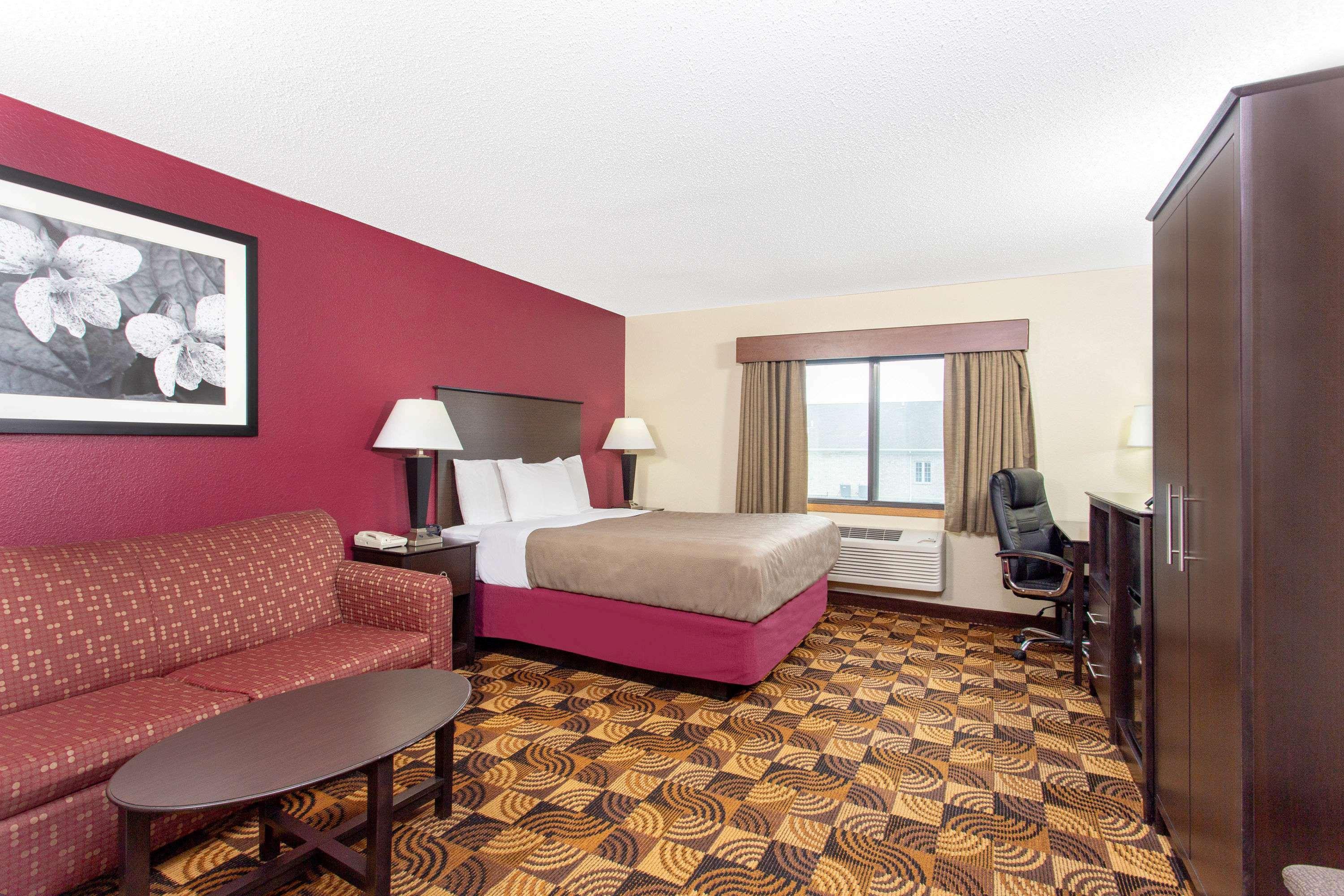 Americinn By Wyndham Elkhorn Near Lake Geneva Exterior foto