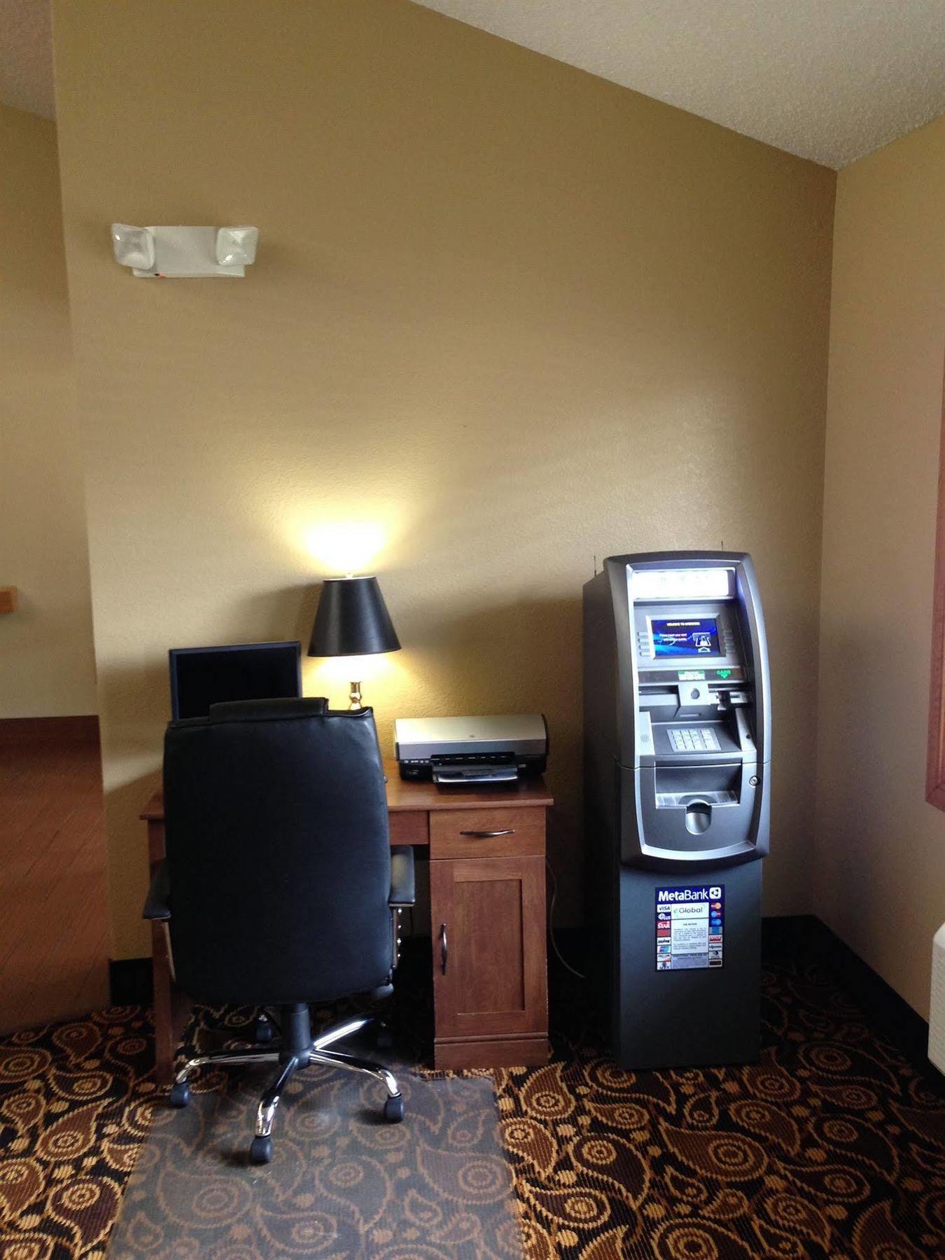 Americinn By Wyndham Elkhorn Near Lake Geneva Exterior foto