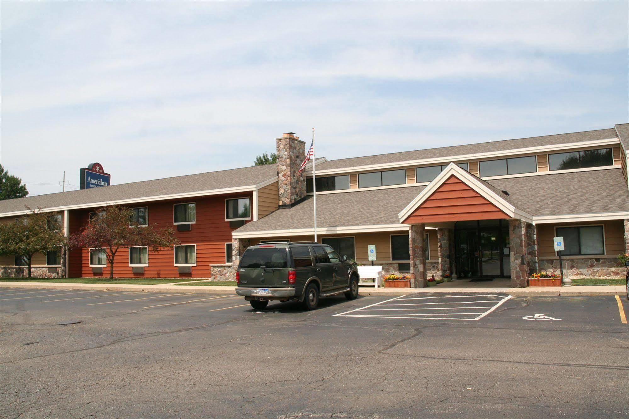Americinn By Wyndham Elkhorn Near Lake Geneva Exterior foto